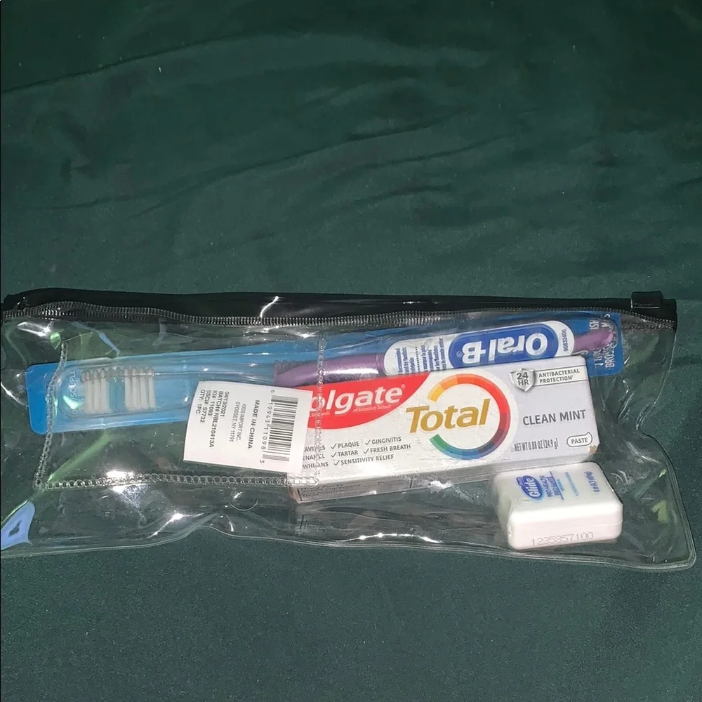 Oral Hygiene Travel Kit with Colgate,Oral-B & glide nwt